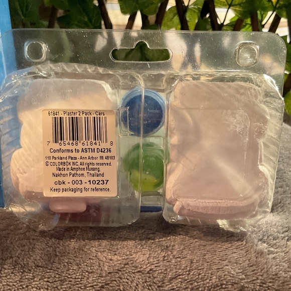 New Melissa & Doug Decorate-Your-Own Race Car Bank and Plaster Car Set - Picture 9 of 13